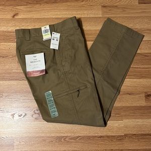 30X32 Men’s Dockers straight fit utility cargo dark khaki pants
